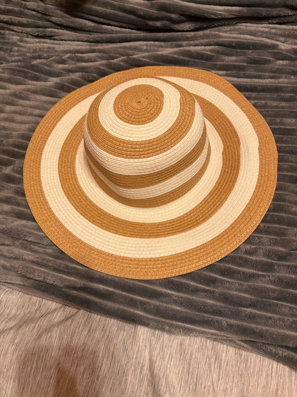 Wide Brim Straw Sun Hat - Tan and Cream